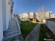 Casă / Vilă 8 camare cartier Beverly Hills Sanmartin 