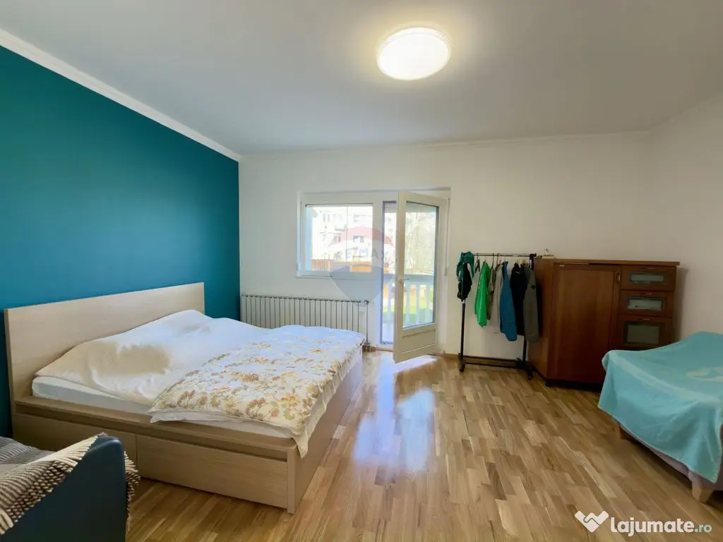 Casă / Vilă 8 camare cartier Beverly Hills Sanmartin