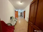 Casă / Vilă 8 camare cartier Beverly Hills Sanmartin 