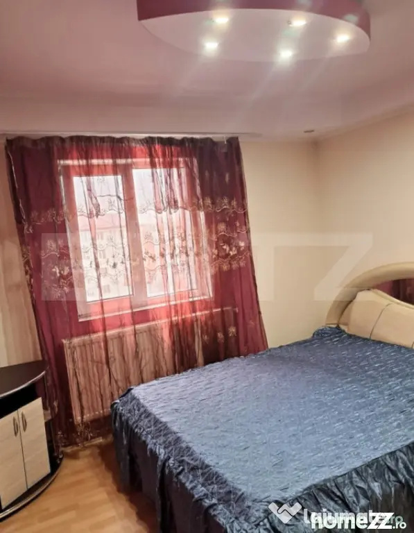 Apartament 2 camere decomandat cu balcon – zonă centrală