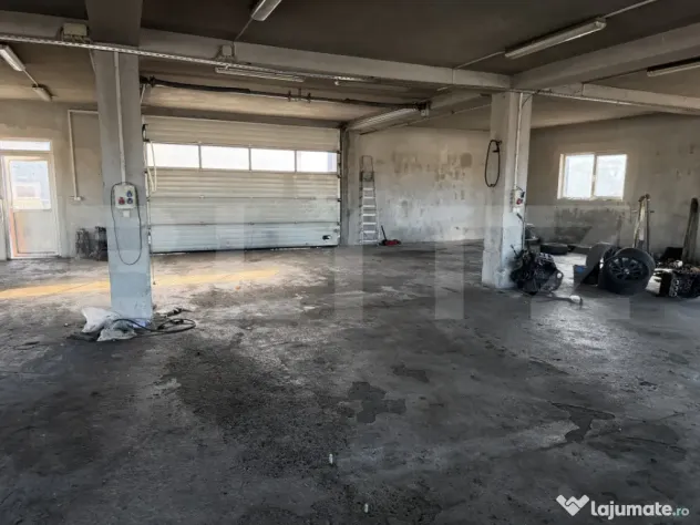 Spatiu comercial de inchiriat in suprafat de 300 mp, Zona Mi