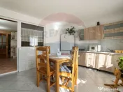 Oportunitate rară: Casă de vacanță sau Pensiune în P... 