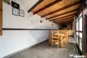 Oportunitate rară: Casă de vacanță sau Pensiune în P...