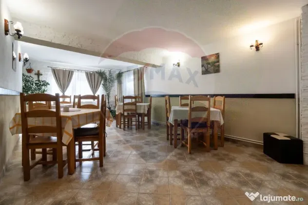 Oportunitate rară: Casă de vacanță sau Pensiune în P...