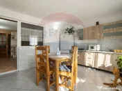 Oportunitate rară: Casă de vacanță sau Pensiune în P... 