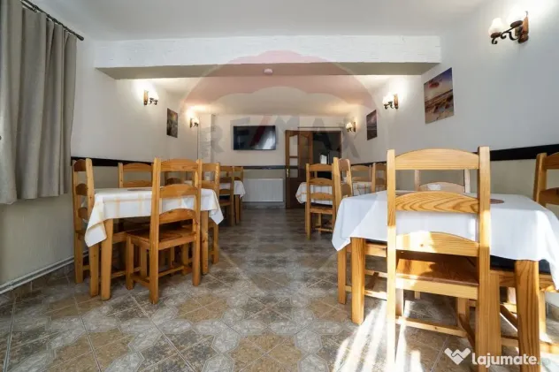 Oportunitate rară: Casă de vacanță sau Pensiune în P...