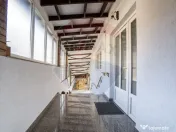 Oportunitate rară: Casă de vacanță sau Pensiune în P... 