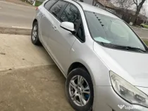 Opel Astra J
