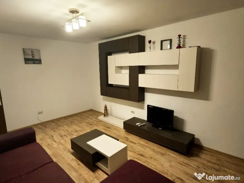 Apartament 2 camere decomandat de vanzare zona Km4-5