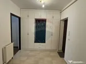 Apartament cu 2 camere de închiriat în zona Calea Roman... 