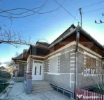 Casa 3 camere, 108 mp utili, 580 mp teren, zona Sarat - Camp