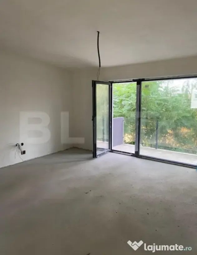 Apartament semifinisat de 2 camere, 51 mp, parcare, la 5 min