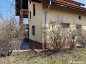 Domeniu splendid 2500 mp teren pe malul lacului Morii, vila 