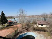 Domeniu splendid 2500 mp teren pe malul lacului Morii, vila 