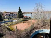 Domeniu splendid 2500 mp teren pe malul lacului Morii, vila 