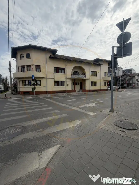 Spațiu birouri / locuință – 181 mp utili, etaj + mansar