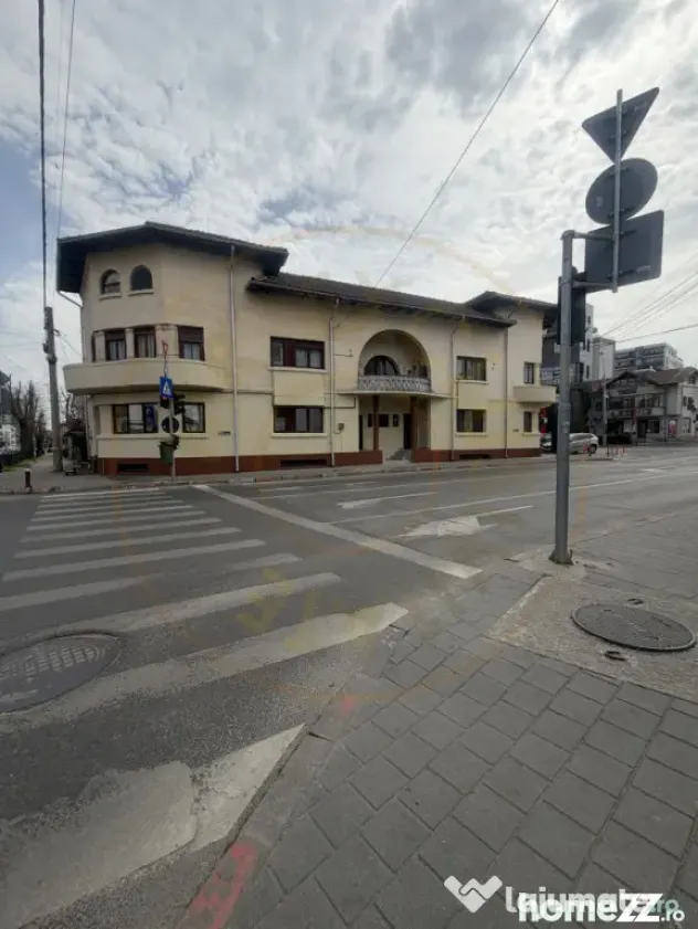 Spațiu birouri / locuință – 181 mp utili, etaj + mansar