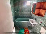 Apartament cu 3 camere de vanzare in CAVNIC 