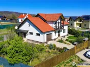 Casa primitoare si apreciabila, areal cu liniste, gradina fr 