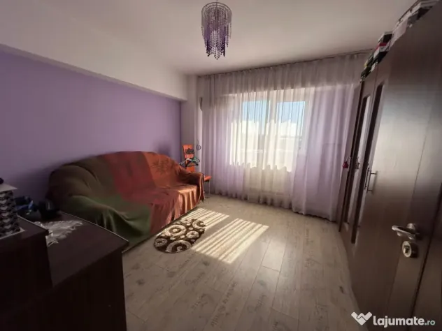 - Apartament 3 camere Central, Mobilat Utilat, Renovat in to