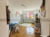 Casa individuala 450 mp, teren 1500 mp, 10 locuri parcare...