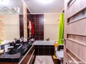 Apartament 3 camere cu centrala proprie, zona Centrala, Arad 