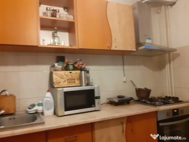 Particular, inchiriez apartament 2 camere, renovat, mobilat, crangasi
