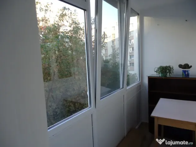Particular, inchiriez apartament 2 camere, renovat, mobilat, crangasi