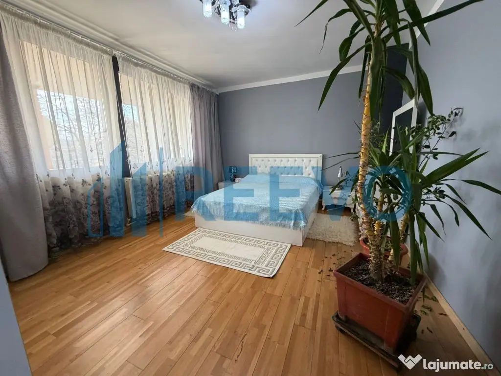 Casă/Vilă de vânzare în comuna Târgu Trotuș, județ...