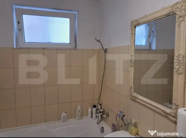 Apartament cu 3 camere, parcare inclusa in pret, zona Somesu