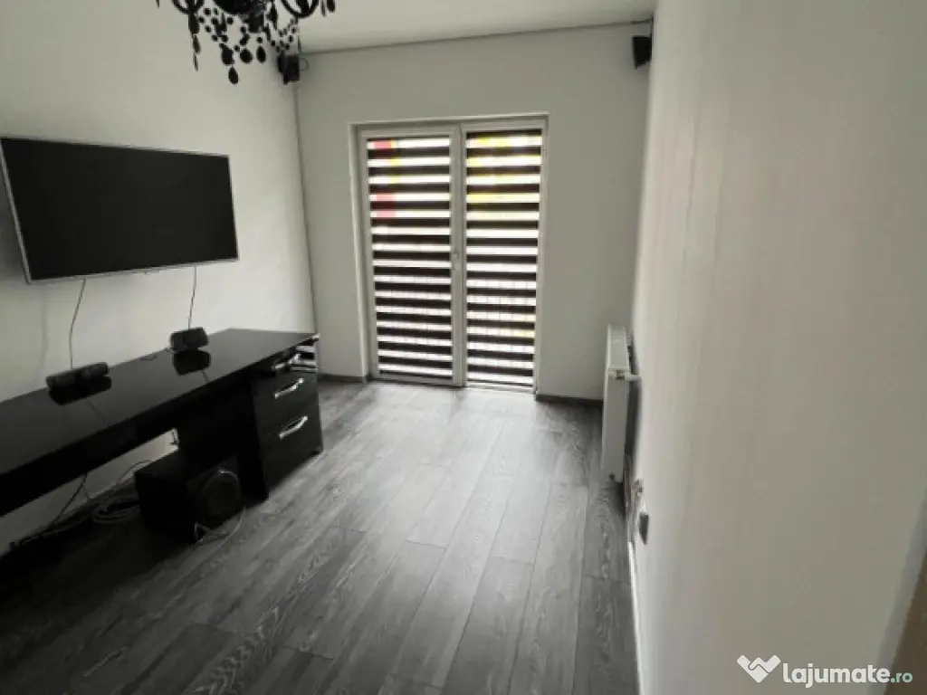 OCAZIE! Casă 156 mp, 4 camere, garaj, mobilier la comandă, Floresti