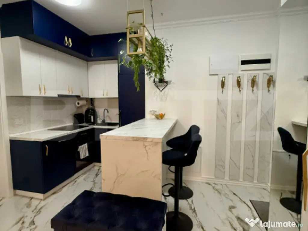 Apartament 3 camere Rogerius, bloc boutique, parcare in curt