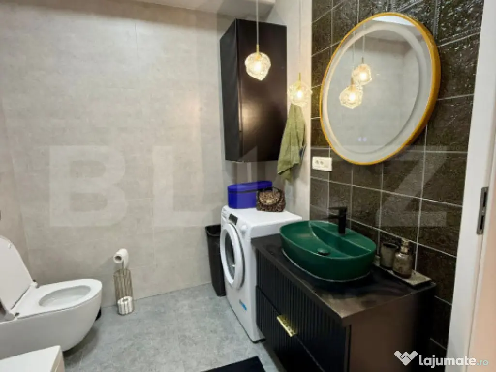 Apartament 3 camere Rogerius, bloc boutique, parcare in curt