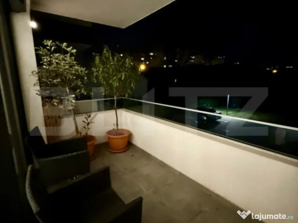 Apartament 3 camere Rogerius, bloc boutique, parcare in curt