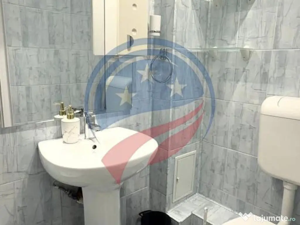 Închiriere apartament 3 camere decomandat – Craiovița...