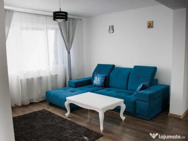 Apartament 2 camere Tractorul -Coresi,mobilat,136000 Euro