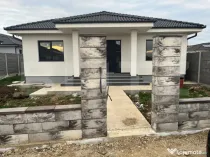 Casa individuala Oradea, zona linistita, cu gard imprejmuire