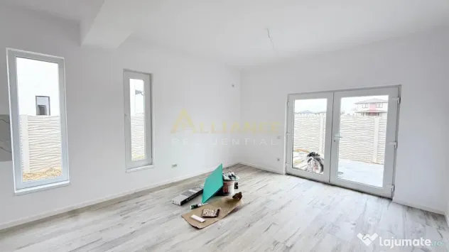 Casa Individuala - 3 camere - 2 bai - 250mp teren