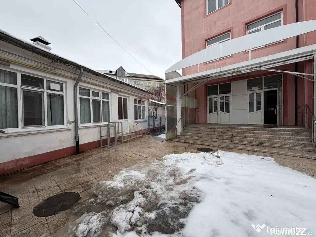 Spațiu comercial 1200mp zona Teatru
