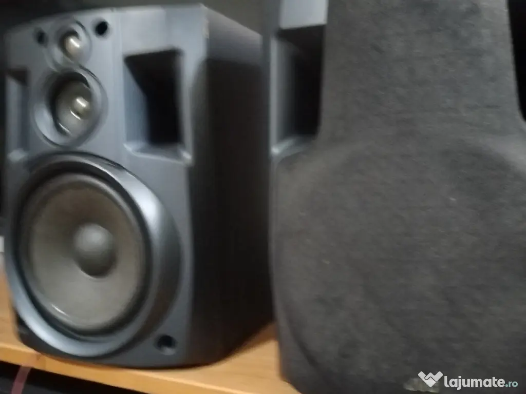 Boxe JVC de 80W pe 6 ohmi Hi-Fi