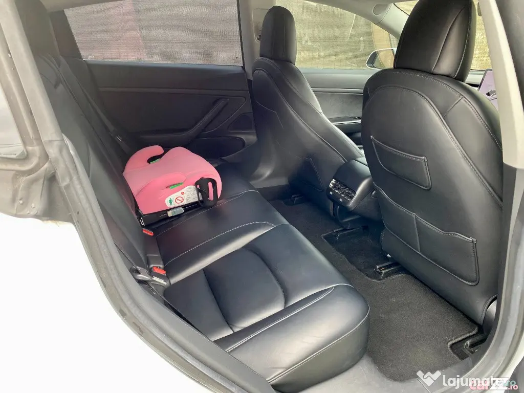 Tesla Model 3 SR plus