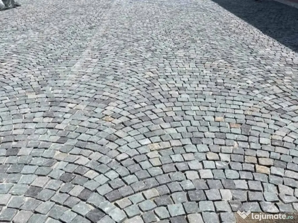 Vând și montez piatra cubica andezit