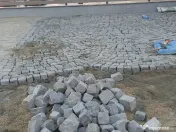 Vând și montez piatra cubica andezit 