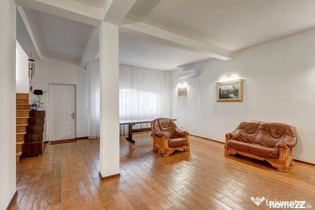 Casă S+P+E+M, 5 dormitoare, mansardă 85 mp, garaj – zona