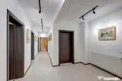 Casă S+P+E+M, 5 dormitoare, mansardă 85 mp, garaj – zona 