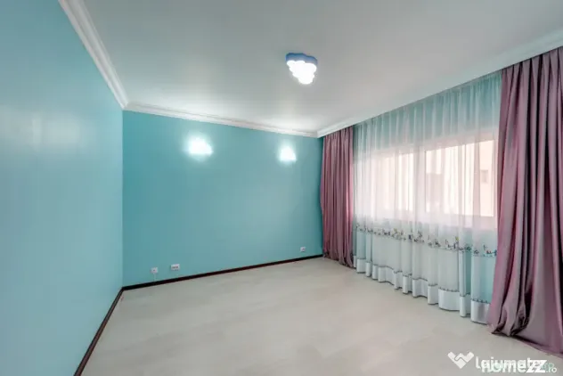 Casă S+P+E+M, 5 dormitoare, mansardă 85 mp, garaj – zona