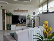 Zona Intim-apartament transformat in 3 camere 