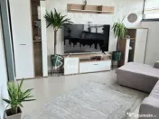 Zona Intim-apartament transformat in 3 camere 