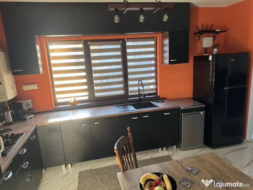 Apartament tip casa curte privata 75mp | 2 camere | parcare central