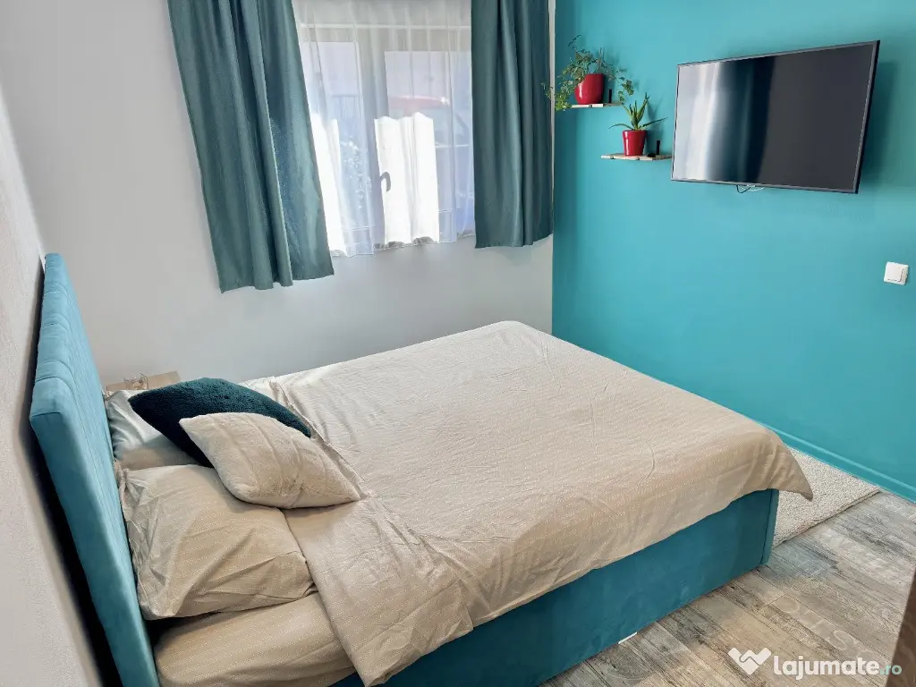 Apartament tip casa curte privata 75mp | 2 camere | parcare central